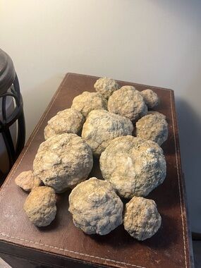 13 Assorted geode rocks, fun project with kids or adults to see what’s inside!